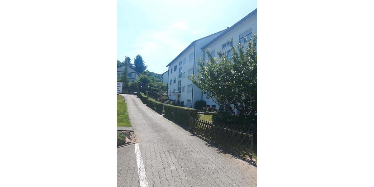 Gemütliche 2ZKB im Grünen mit EBK, Balkon und Stellplatz 2 zimmer