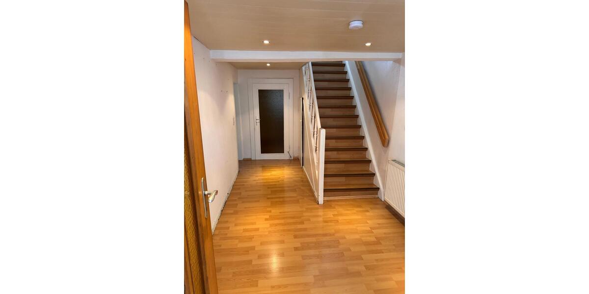 Mehrfamilienhaus, Wohnhaus Wolfenbüttel Ahlum - 12 Zimmer, 256 m&sup2;, 315.000&euro; | Angebot:27025400
