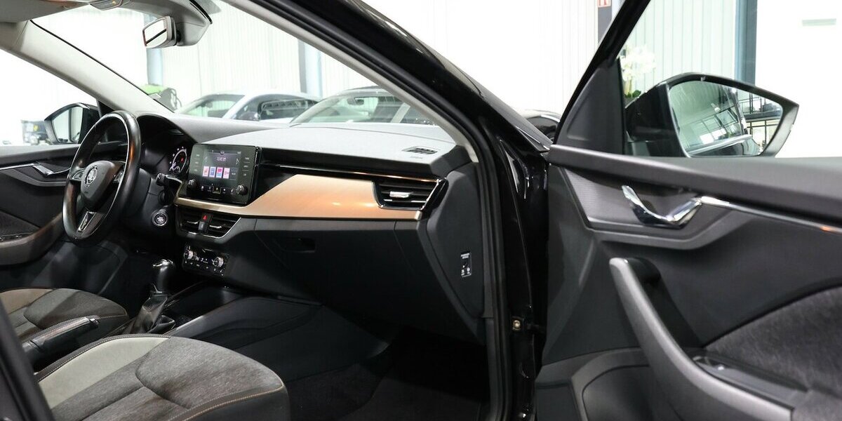 Skoda Scala SPACEBACK 1.5 TSI DSG STYLE PANORAMA, LED 74.000 km 16.777 &euro; Hamm 59077