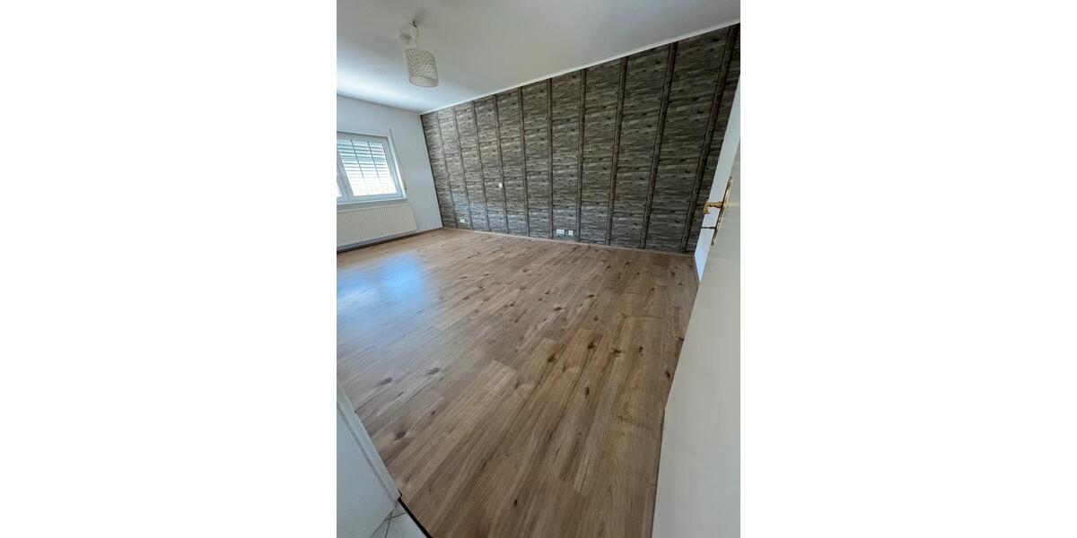 Einfamilienhaus Haiger - 7 Zimmer, 147 m&sup2;, 287.000&euro; | Angebot:22643689
