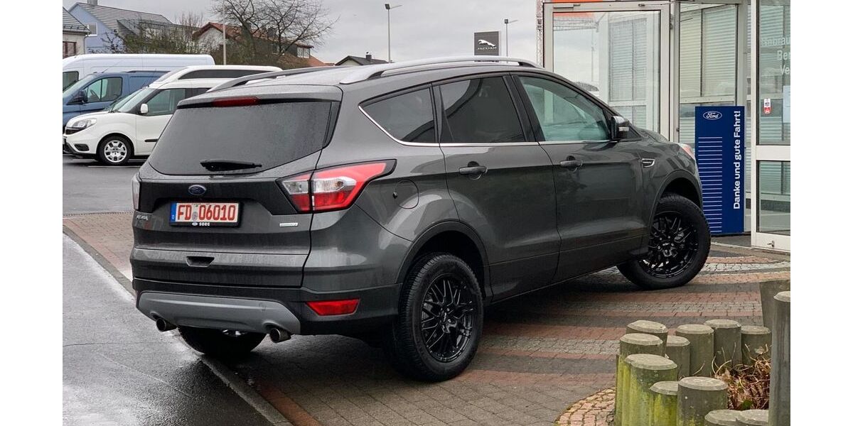 Ford Kuga 62.775 km 10.500 &euro; Eichenzell 36124