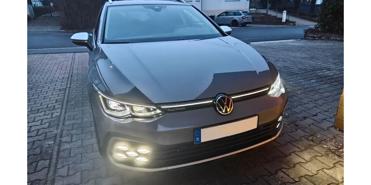 VW Golf 103.000 km 23.900 &euro; Garmisch-Partenkirchen 82467