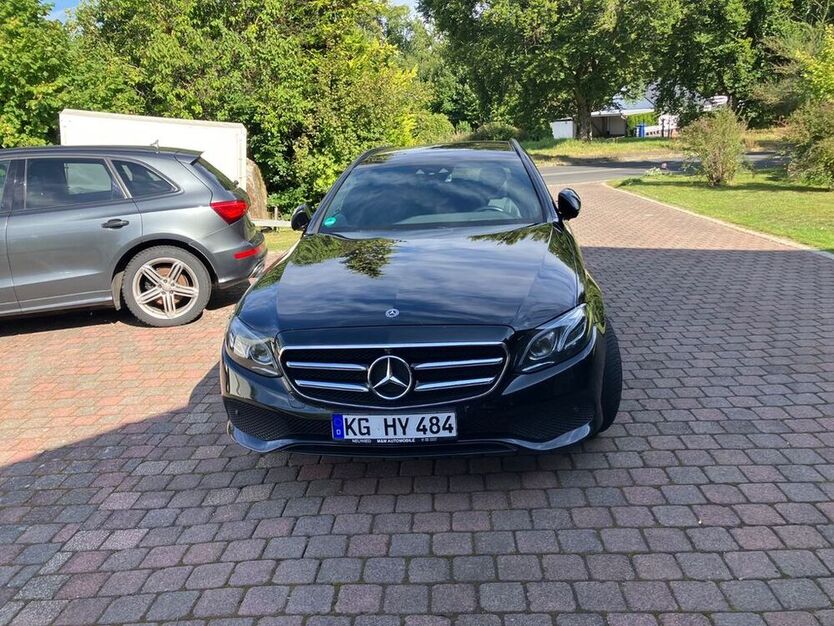 E 220