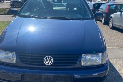 VW Polo 74.000 km 2.590 &euro; Ettlingen 76275