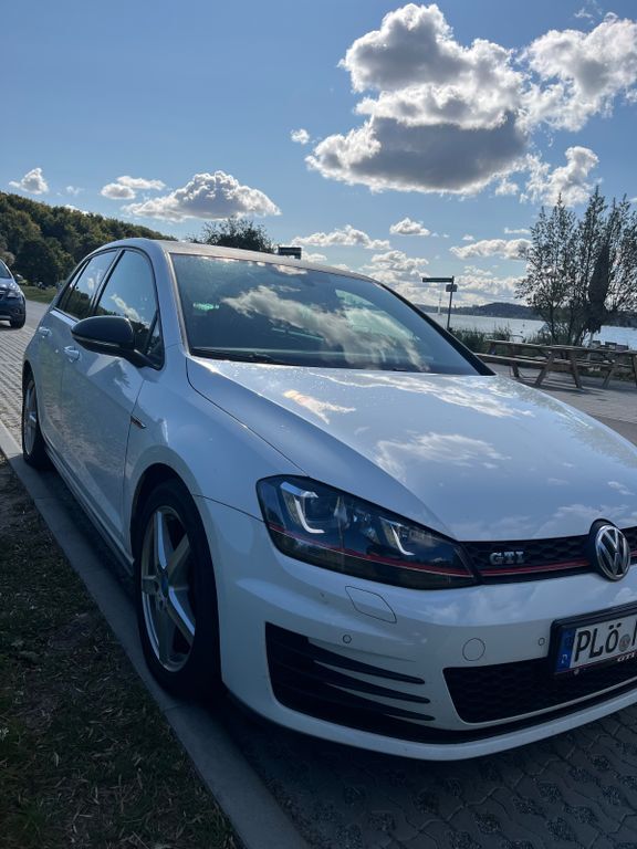 VW Golf 149.000 km 11.000 € Rastorf 24211