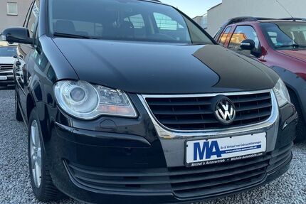 VW Touran 197.000 km 3.900 &euro; Markgroningen 71706