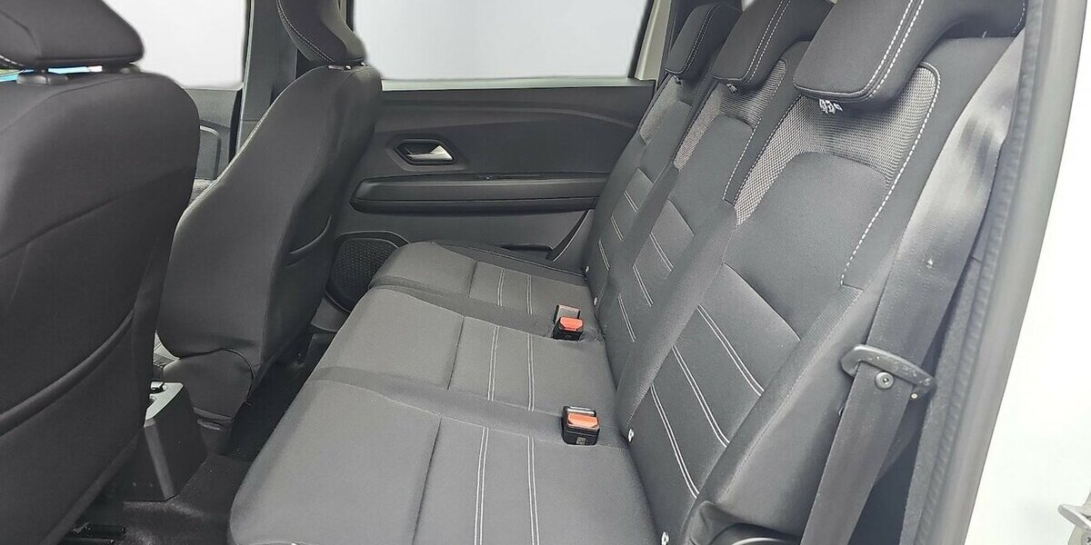 Dacia Jogger Comfort Scheckheft. Insp.Bremse vorne NEU 59.414 km 13.923 &euro; Schwalbach/Taunus 65824