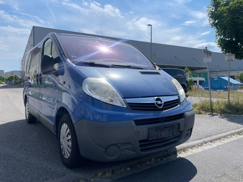 Opel Vivaro 146.743 km 9.999 € Hockenheim 68766