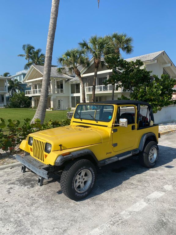 Jeep Wrangler 185.000 km 9.350 € Wiesbaden 65187