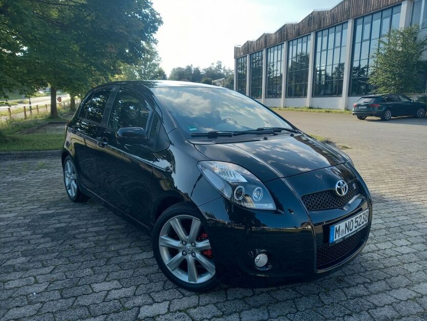Toyota Yaris 115.000 km 7.900 € Ottobrun 85521