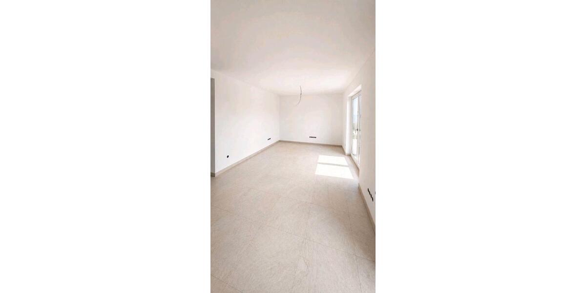 Doppelhaushälfte Straubing - 4 Zimmer, 120 m&sup2;, 1.290&euro; | Angebot:26417755