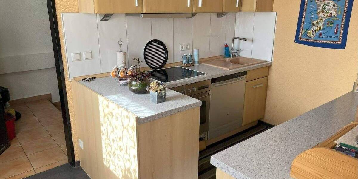 ***PACHTKAUFEXISTENZ...PIZZERIA und WOHNUNG...Burgthann gegenüber dem Rathaus*** zimmer