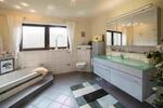Einfamilienhaus Korbach - 11 Zimmer, 250 m&sup2;, 460.000&euro; | Angebot:26349701