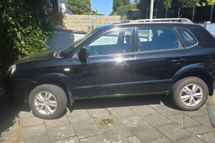 Hyundai TUCSON 104.500 km 4.300 &euro; Overath 51491