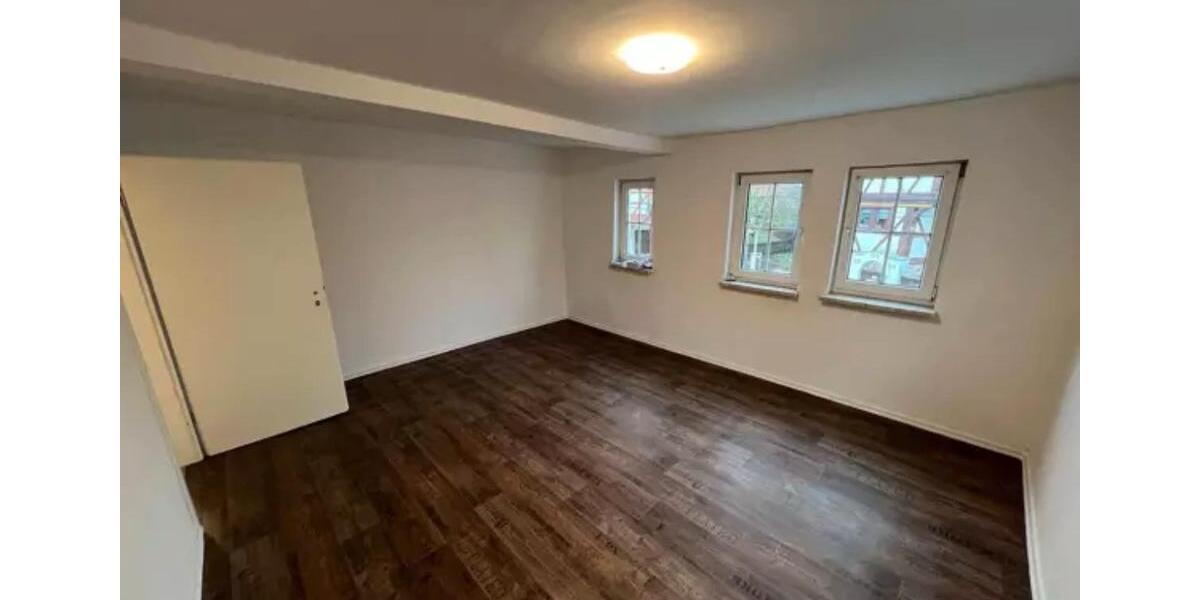 Mehrfamilienhaus, Wohnhaus Römhild - 5 Zimmer, 110 m&sup2;, 85.000&euro; | Angebot:25408416