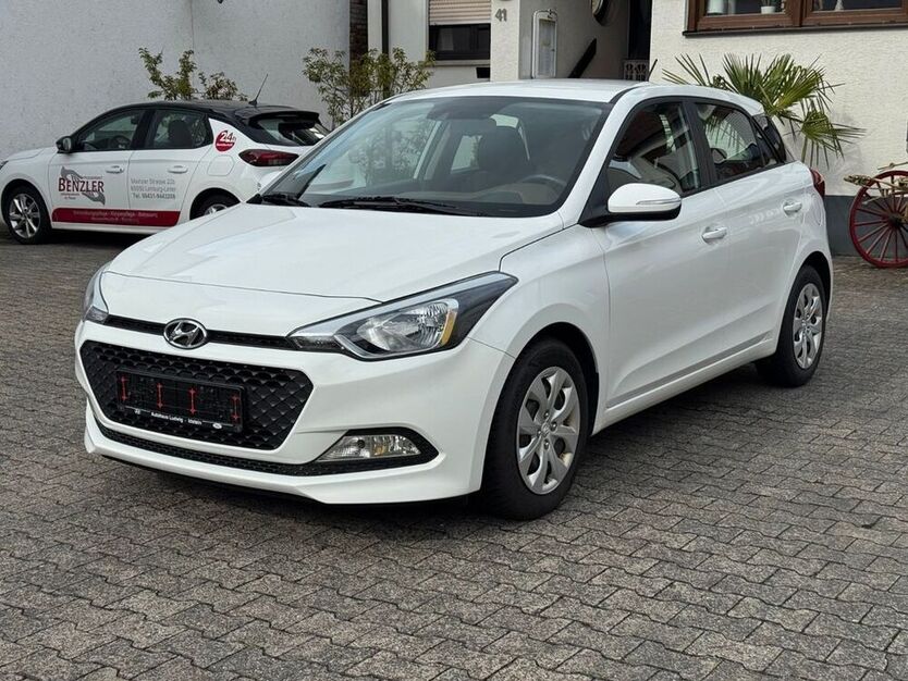 i20