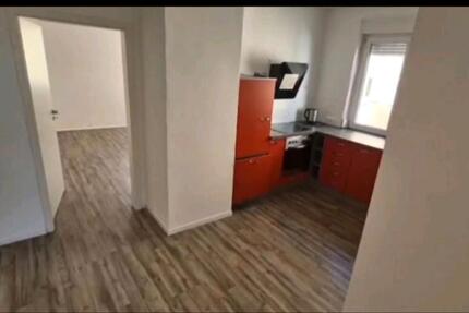 Warmes, helles Zimmer WG. Zentrum. Warmpreis 3 zimmer