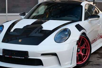 Porsche 992 4.445 km 273.800 &euro; Gerlingen 70839