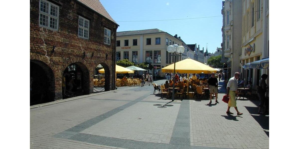 Etagenwohnung Flensburg - 3 Zimmer, 96 m&sup2;, 960&euro; | Angebot:26505731