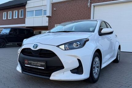 Toyota Yaris 82.000 km 13.990 &euro; Hamminkeln 46499