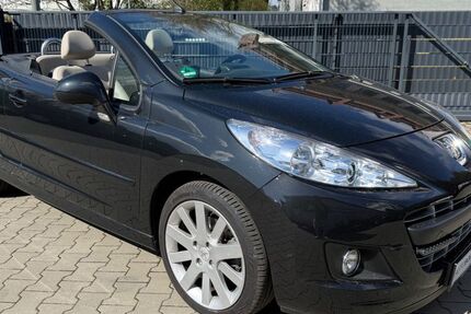 Peugeot 207 12.016 km 9.800 &euro; Frankfurt am Main / Bergen-Enkheim 60388