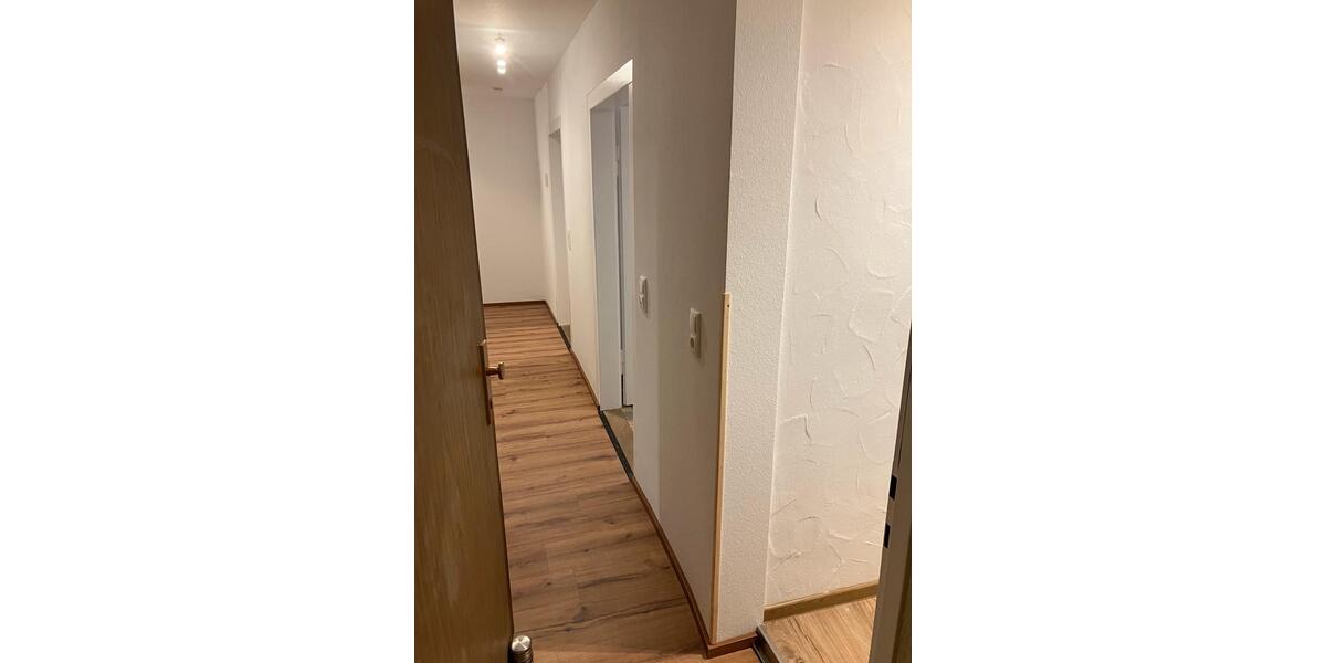 Schäftersheim - Helle Wohnung mit Küche 3 zimmer