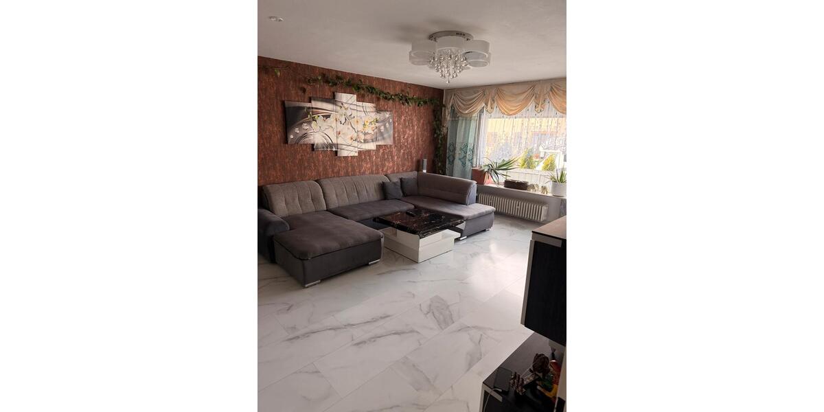 Erdgeschoßwohnung Nidderau - 4 Zimmer, 100 m&sup2;, 1.000&euro; | Angebot:25960508