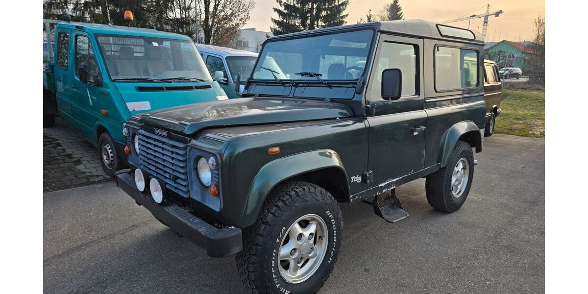 Land Rover Defender 315.000 km 11.599 &euro; Weißenhorn 89264