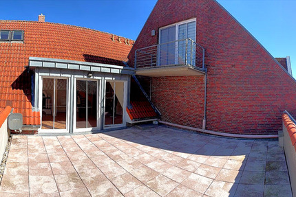 Großzügige Etagenwohnung mit Dachterrasse - Wohnen mitten im idyllischen Carolinensiel 5 zimmer