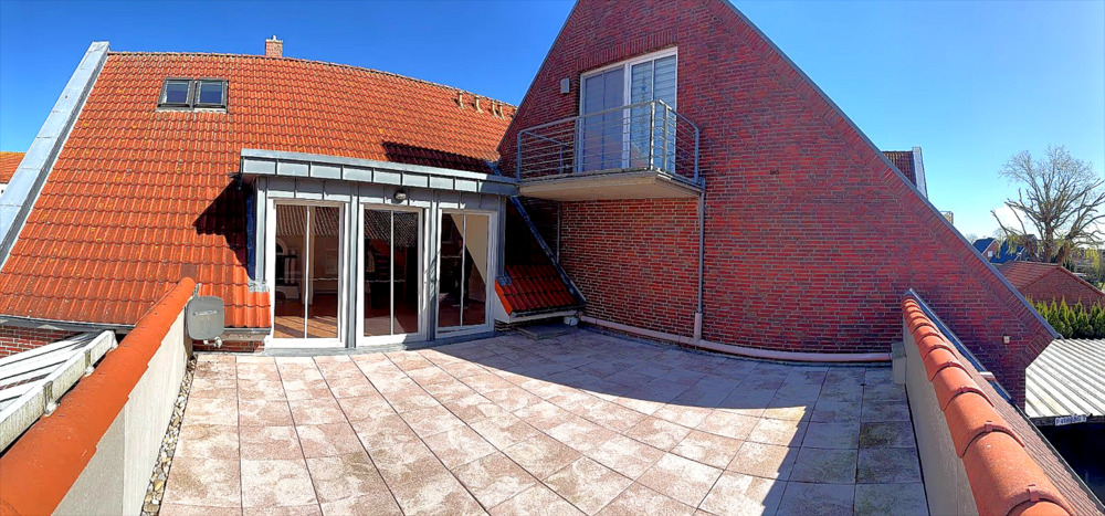 Großzügige Etagenwohnung mit Dachterrasse - Wohnen mitten im idyllischen Carolinensiel 5 zimmer