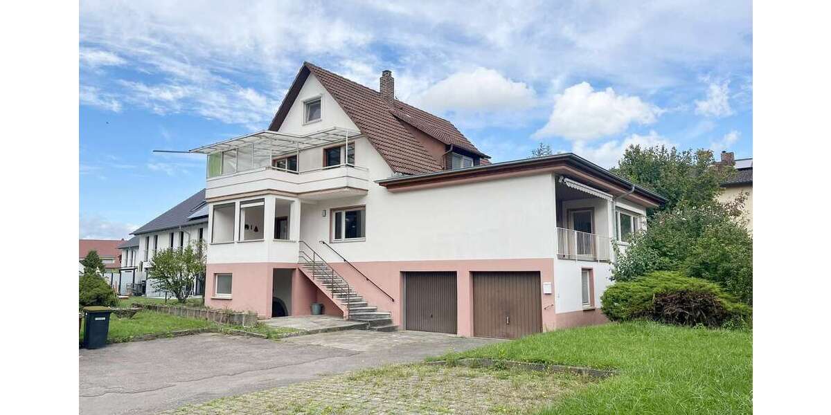 Haus zum Kaufen in Bad Krozingen 890.000 € 250 m² 9 zimmer
