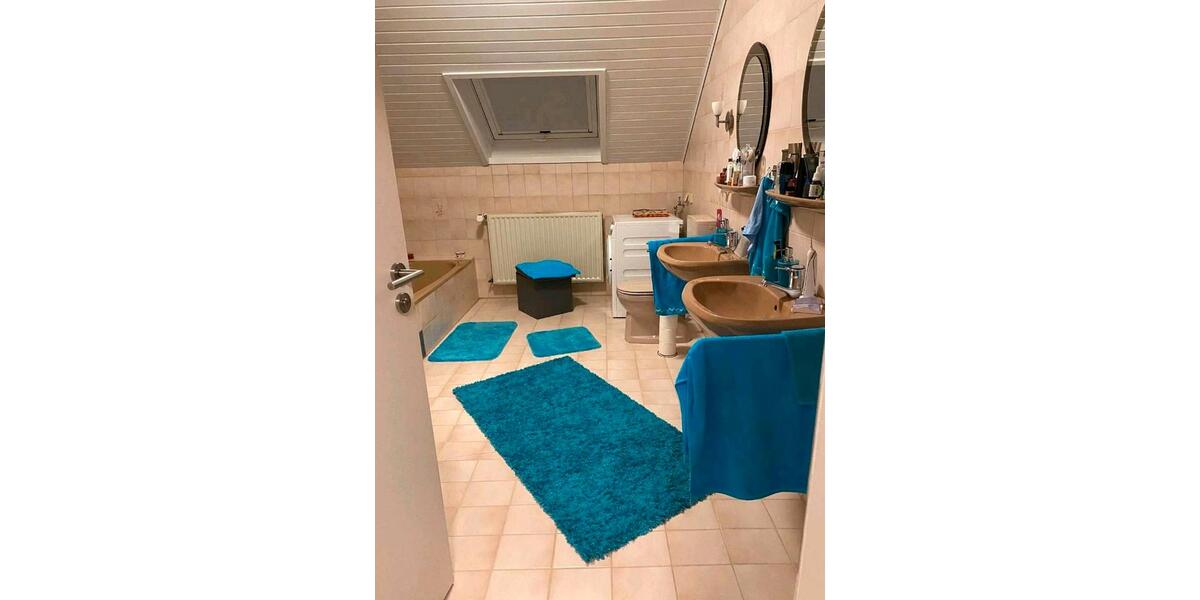 Dachgeschoßwohnung Eiterfeld - 3 Zimmer, 83 m&sup2;, 530&euro; | Angebot:25933526