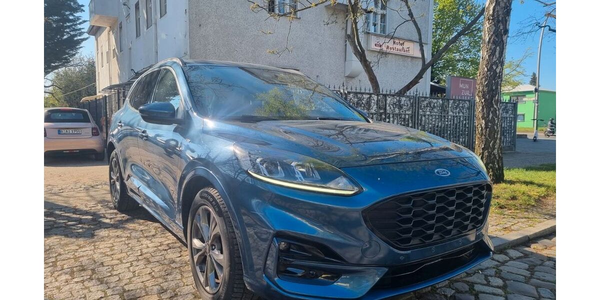 Ford Kuga 99.000 km 15.499 &euro; Berlin 12051