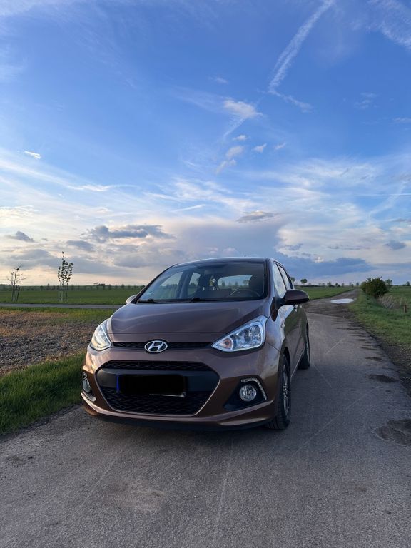 i10