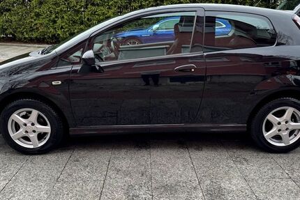 Fiat Punto 111.000 km 1.290 &euro; München 81827