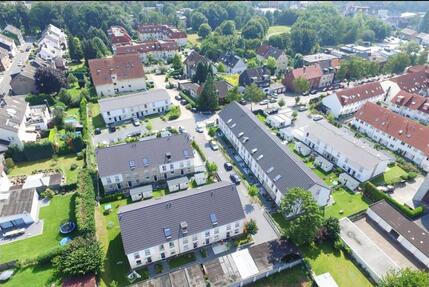 Reihenendhaus mit Garten und Garage . BITTE KEINE MAKLER ANFRAGEN
