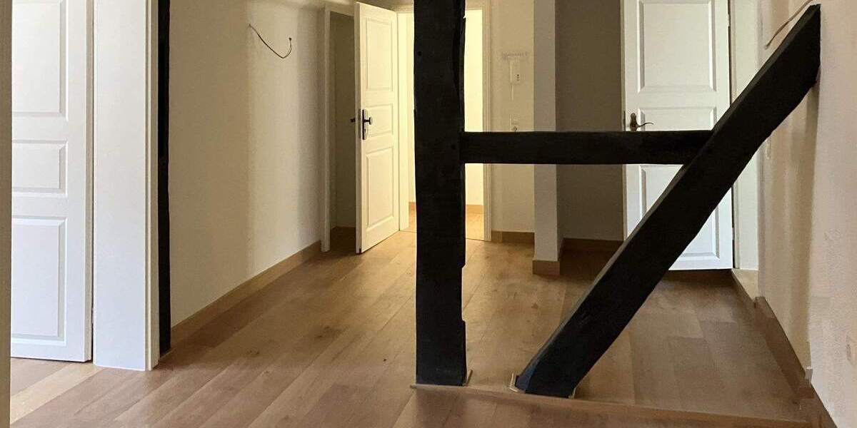 Mehrfamilienhaus, Wohnhaus Helsa - 1 Zimmer, 224 m&sup2;, 2.050&euro; | Angebot:25337459