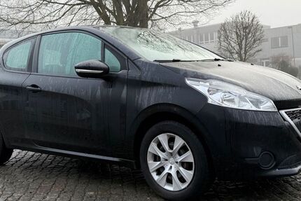 Peugeot 208 90.000 km 4.990 &euro; Bremen 28329