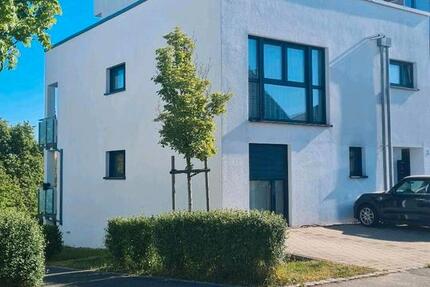 Haus Rastatt - 2 Zimmer, 78 m&sup2;, 1.049&euro; | Angebot:26381378