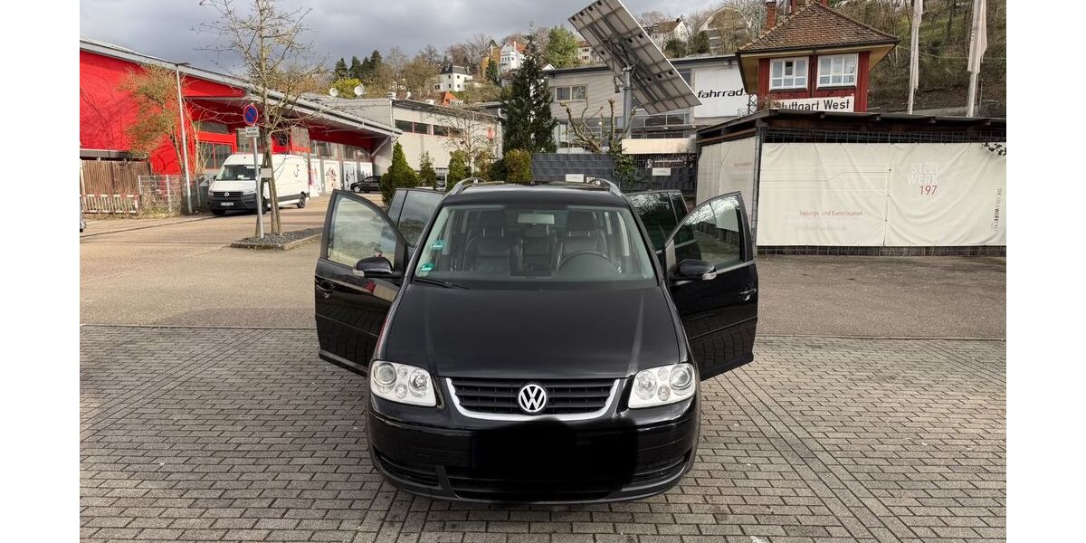 VW Touran 159.102 km 3.800 &euro; Stuttgart 70197
