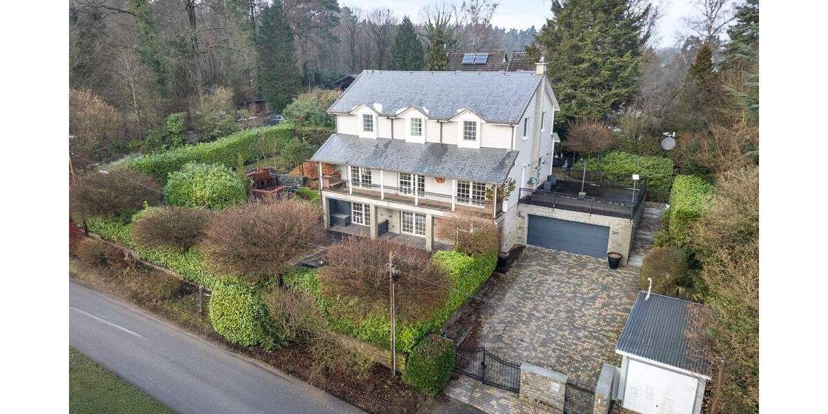 Exklusives Wohnhaus mit Wellnessbereich, Pool und Doppelgarage in Seevetal zimmer