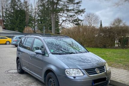 VW Touran 141.845 km 4.500 &euro; Landsberg am Lech 86899