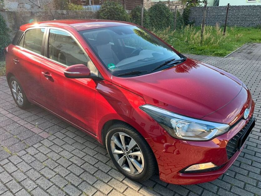 i20