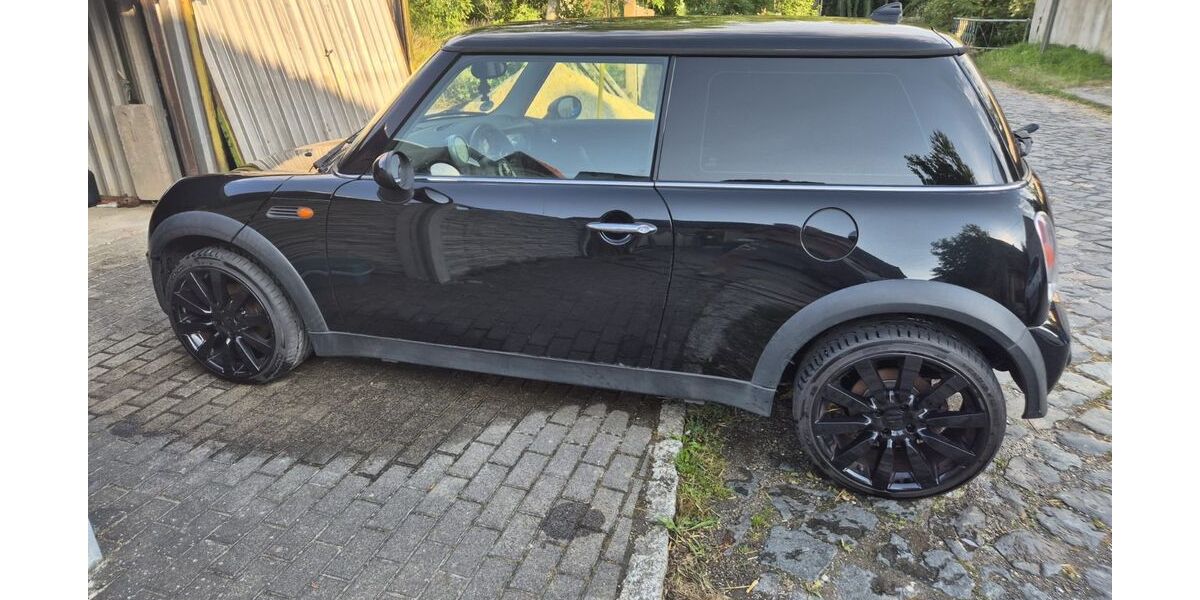 Mini ONE 238.000 km 1.700 &euro; Mertendorf 06618