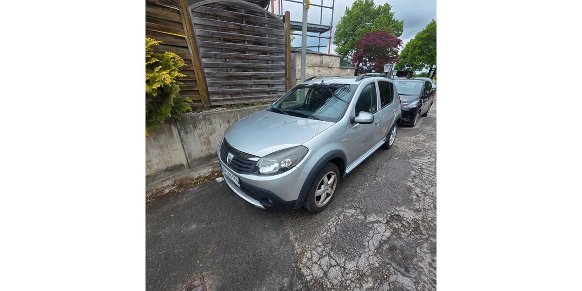 Dacia Sandero 182.500 km 2.750 &euro; Garmisch-Partenkirchen 82467