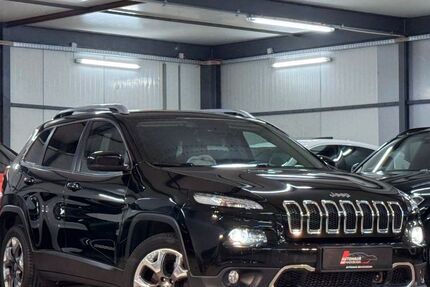 Jeep Cherokee 130.000 km 14.890 &euro; Maintal 63477