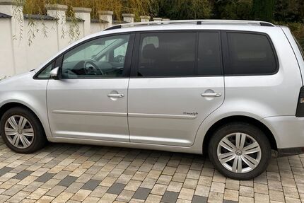 VW Touran 100.885 km 3.999 € Merzig 66663