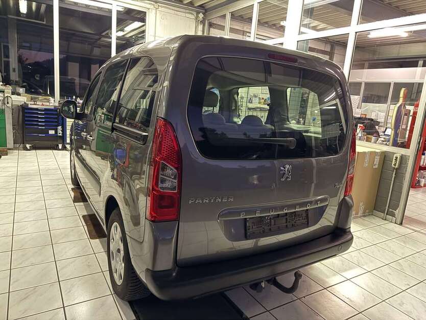 Peugeot Partner 245.003 km 4.500 € Boffzen 37691