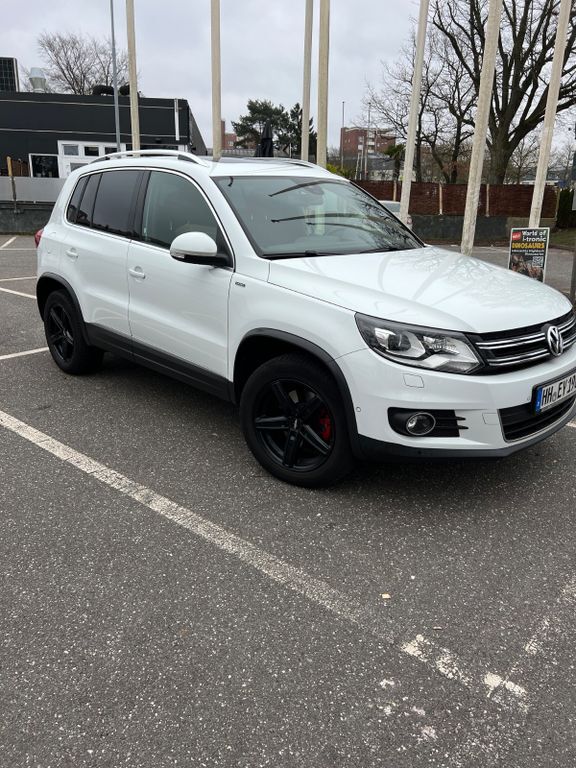 VW Tiguan 156.000 km 15.000 € Hamburg 22547