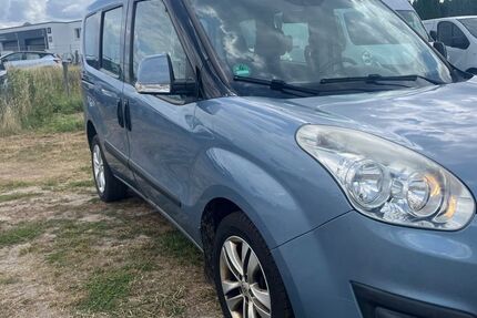 Opel Combo 193.000 km 3.500 € Berlin 13359